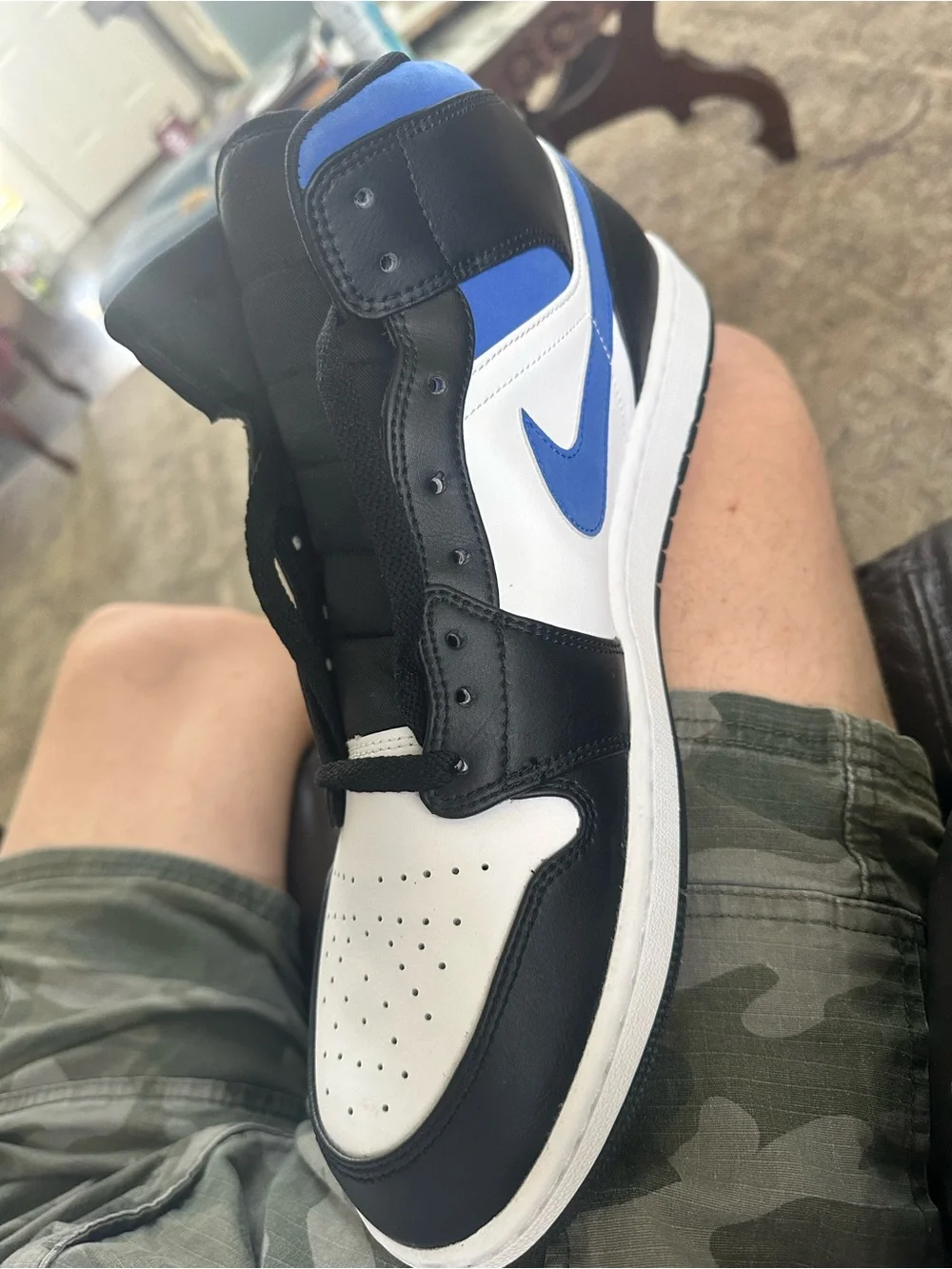 Air Jordan 1 Nike Mid Racer Blue White Black Sneaker 554724-140 - Picture 2 of 3